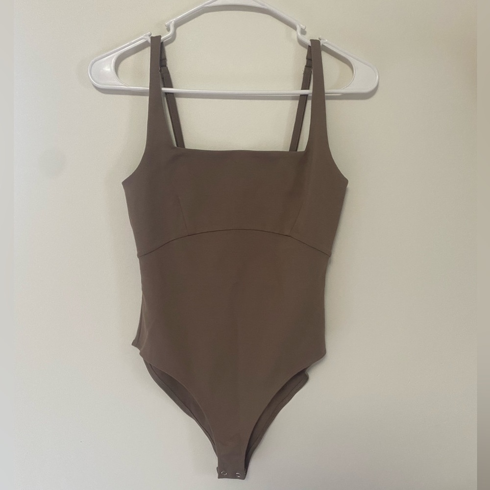 Forever 21 Knit Bodysuit in Taupe, Size Medium